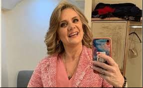 Y no solo eso, incluso ahora que su hijo Nicolás le presentó las redes sociales, Erika entró a Tik Tok, convirtiéndose en la reina de la app, pues le ha ido muy bien en sus videos. 
<br>Parece que no importan los tiempos para la actriz, porque ella siempre encuentra la manera de estar presente en el mundo del espectáculo.