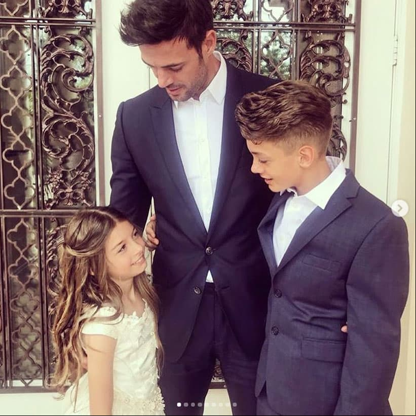 El actor de ‘Triunfo del amor’ y ‘Sortilegio’ dedicó unas tiernas palabras a sus hijos en Instagram. “El mejor regalo de Dios, mis niños bellos. Gracias por elegirme como su papi, los amo con mi vida, gracias por traer tanta felicidad a mi vida”, escribió.