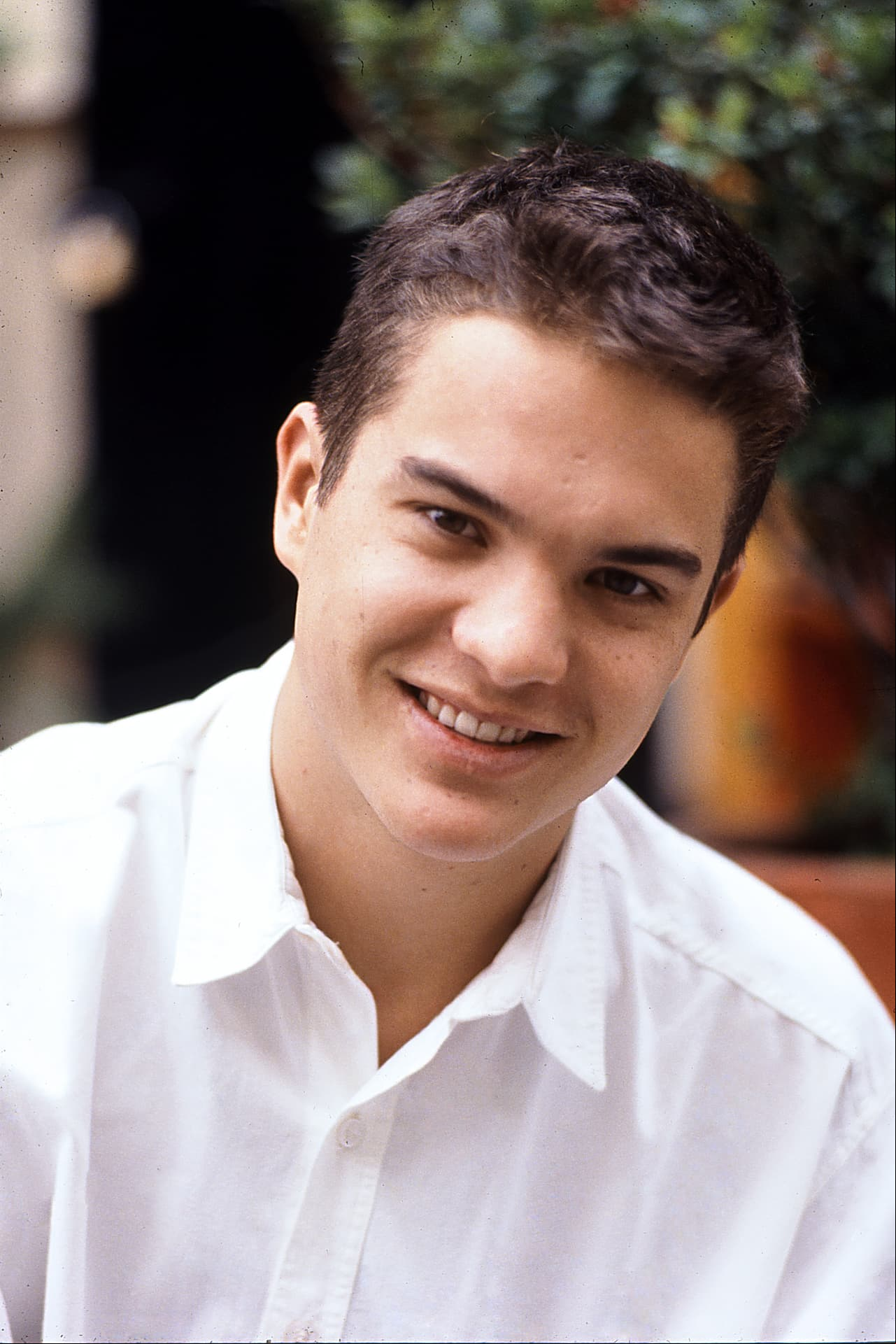 Sin embargo fue hasta 1999, en 'Soñadoras', que recibió su primer papel protagónico, el cual no solo le dio fama mundial, sino también el rol de galán juvenil.