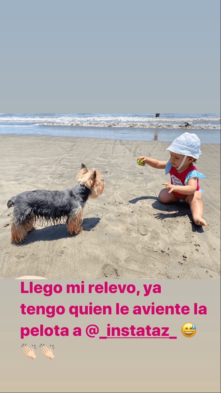 En estas mismas publicaciones, la estrella de las telenovelas compartió con sus casi dos millones de seguidores que siempre se imaginó el momento de jugar junto a su hija a la orilla del mar, pero sobre todo, de pasar un rato agradable con sus perritos -Nicky y Taz-, a quienes considera parte de su familia.