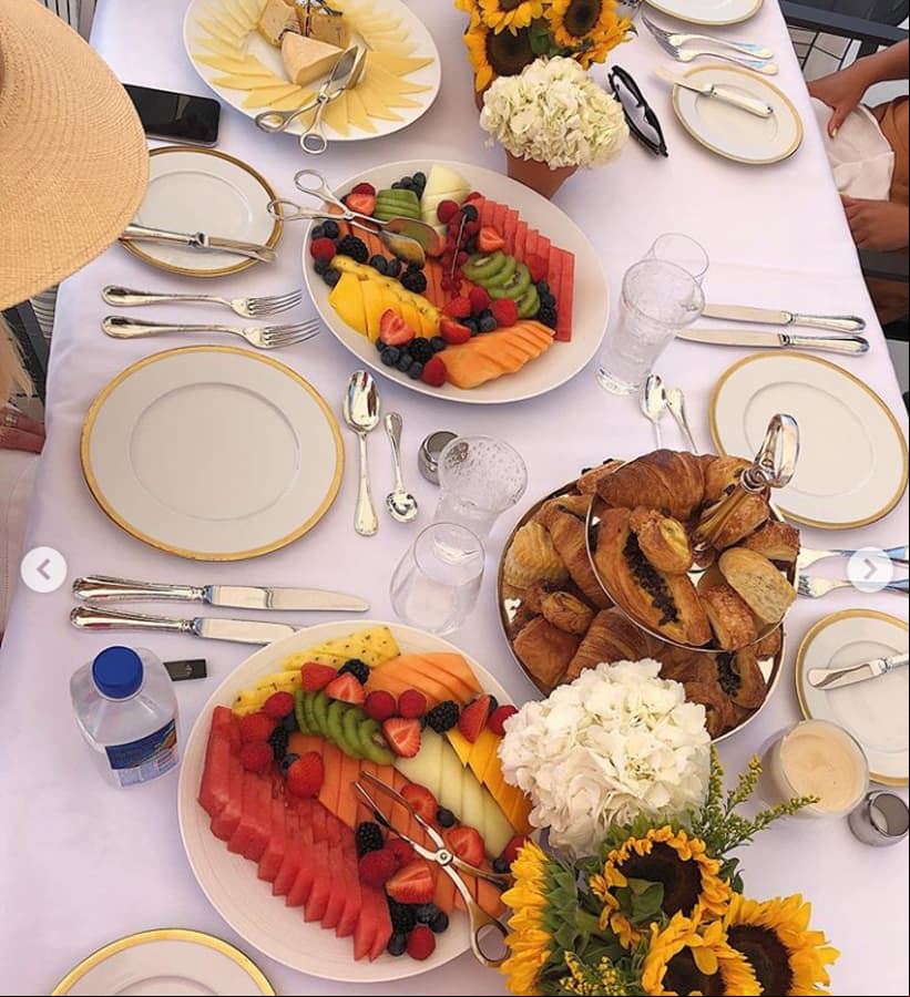 La empresaria viajó a Capri, Italia, para celebrar a bordo de un lujoso yate.