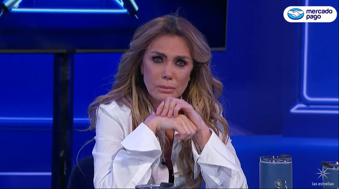 Sabine Moussier llora en transmisión en vivo