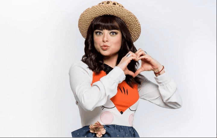 No te pierdas a Violeta Isfel en “Lorenza, bebé a bordo” dentro de la programación de Distrito Comedia.