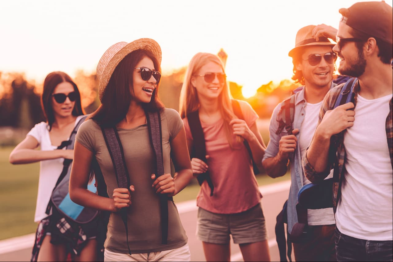 Cinco beneficios de viajar con los amigos