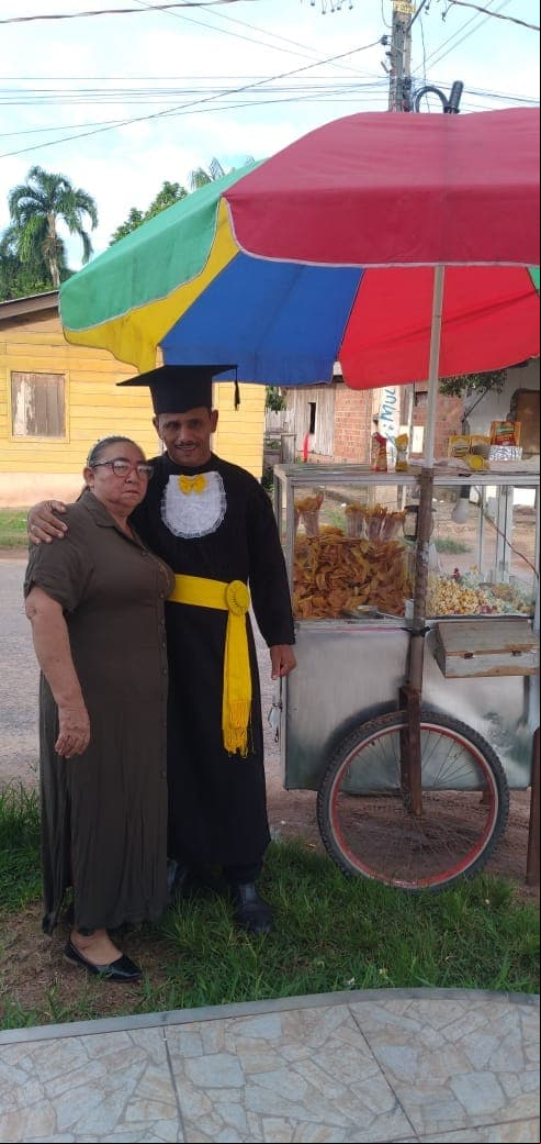 Samuel Cardoso Brito se graduó de la universidad a los 52 años