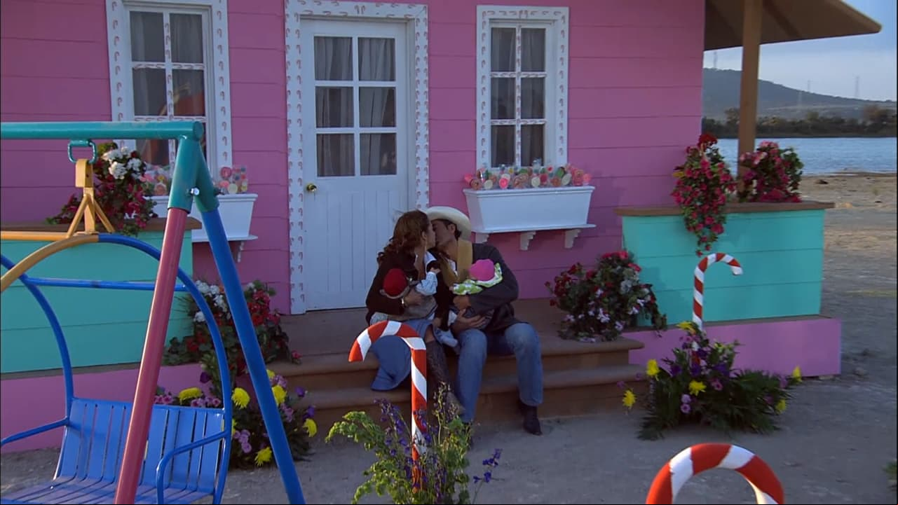 'Valentina' y 'José Miguel' decidieron vivir, junto a sus hijos, en el lugar en el que nació su amor y fueron felices para siempre.