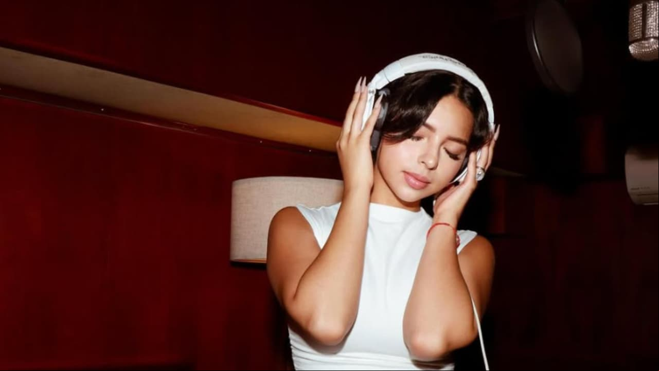 Ángela Aguilar sorprende con su impresionante y radical cambio de look 
