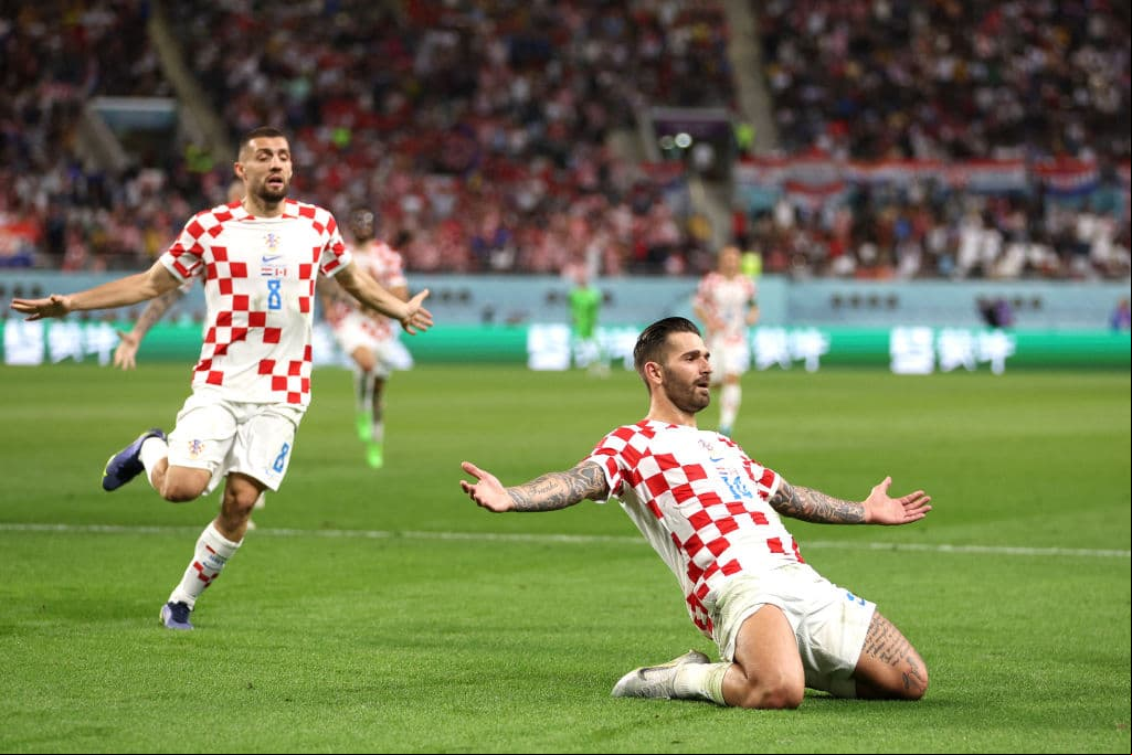 Croacia logró su primera victoria en el Mundial con una remontada ante Canadá (4-1), que se queda sin opciones en Qatar 2022, mientras que el conjunto balcánico, subcampeón del mundo, se acerca a los octavos de final.