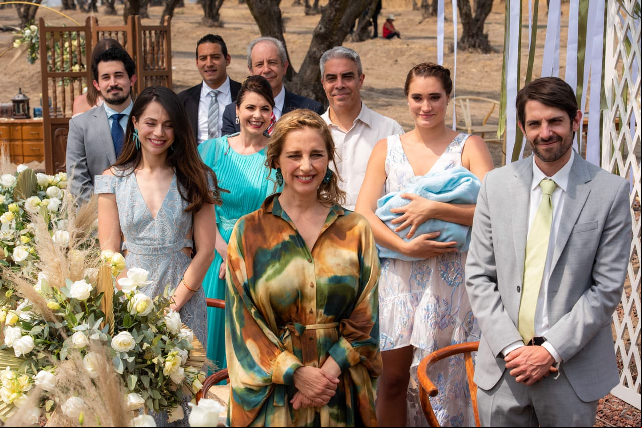 Al final, el elenco posó para la foto del recuerdo.