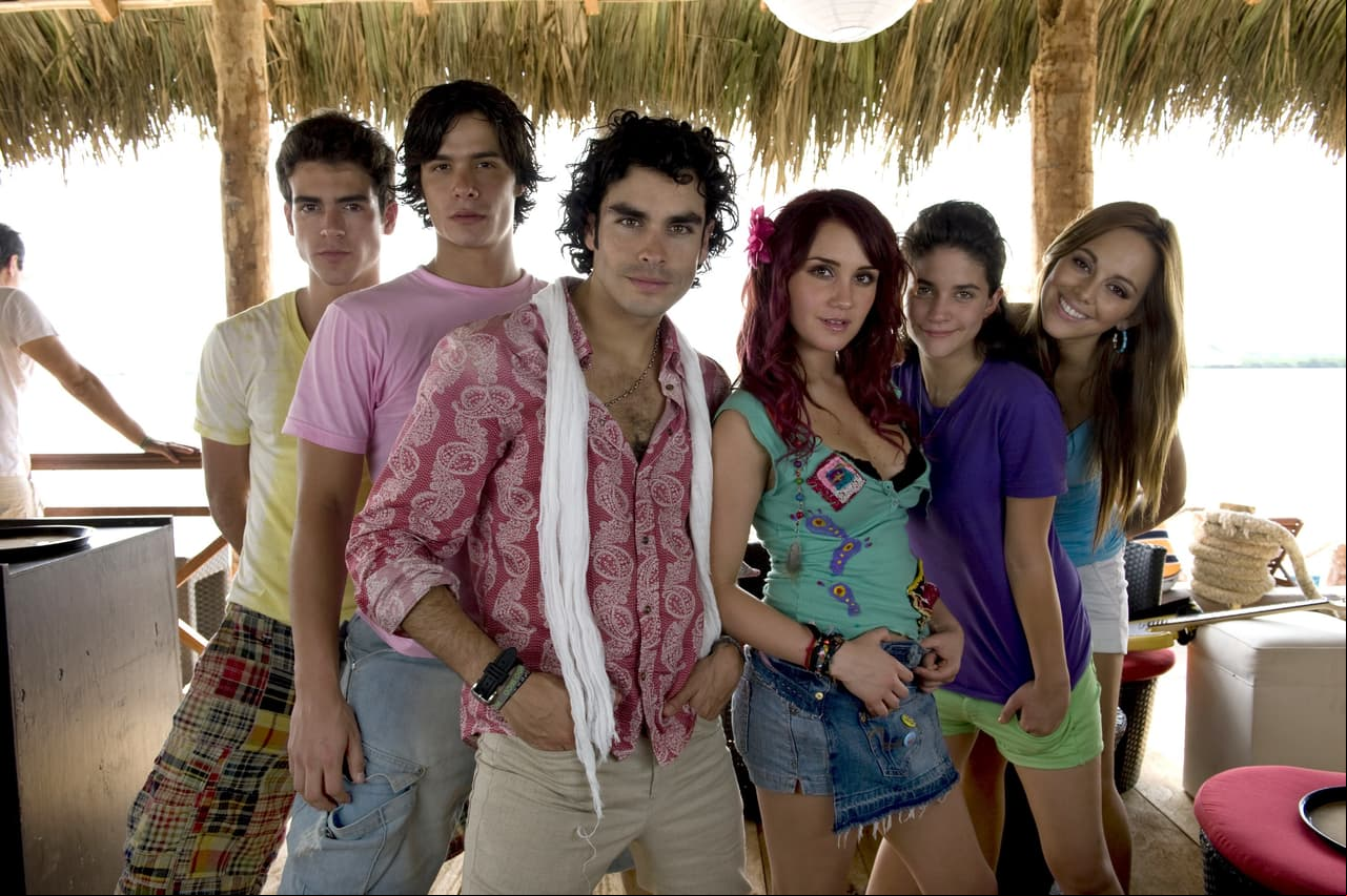 Sin embargo, fue en la telenovela ‘Verano de amor’ donde Brandon logró consolidar su carrera, convirtiéndose en uno de los galanes del momento.