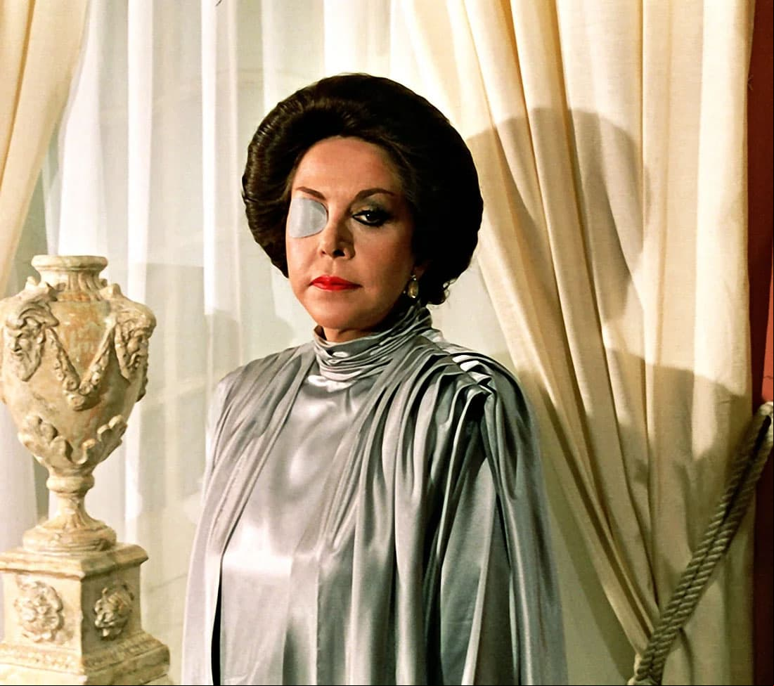 María Rubio como Catalina Creel en Cuna de Lobos