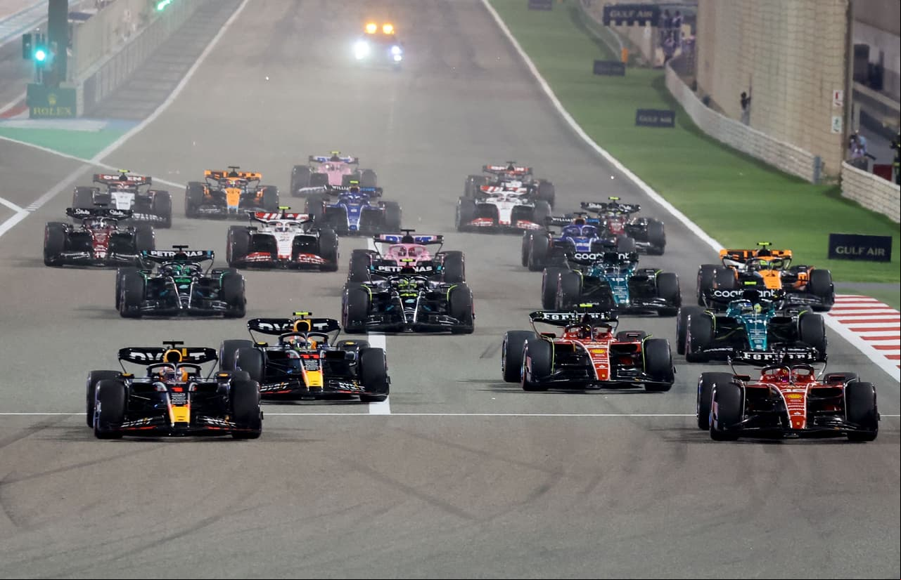Red Bull se adueña del podio en el Gran Premio de Bahrein; Fernando Alonso sorprende y se queda con el tercer lugar.
