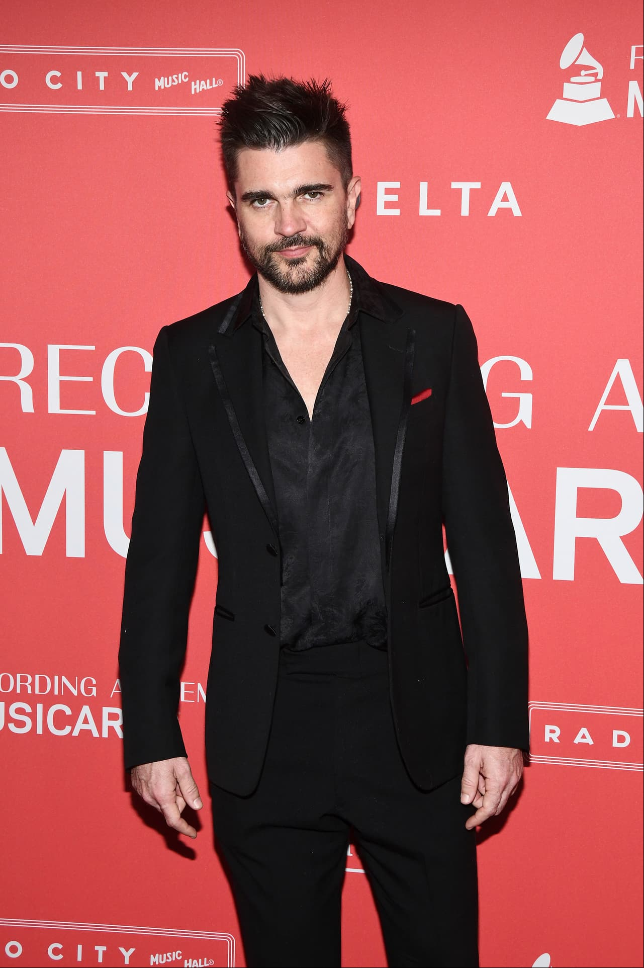 Juanes arrives at the 2018 MusiCares Person of the Year tribute honoring Fleetwood Mac at the Radio City Music Hall on Friday, Jan. 26, 2018 in New York. (Photo by Charles Sykes/Invision/AP)