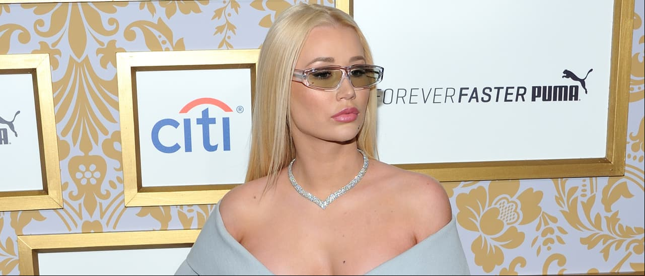 Iggy Azalea impacta Instagram al posar desnuda