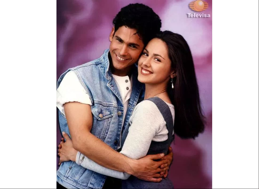 Natalia Esperón y Flavio César en Agujetas de color de rosa