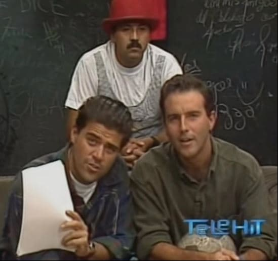 Además de producir y dirigir el canal de música, Memo, como le dicen sus amigos, comenzó a crear contenido original para la emisión, naciendo programas como: ‘El Calabozo’ (1993), ‘El planeta de cabeza’ (2000), ‘Black and White’ (2001), ‘No manches’ (2004), entre otros.