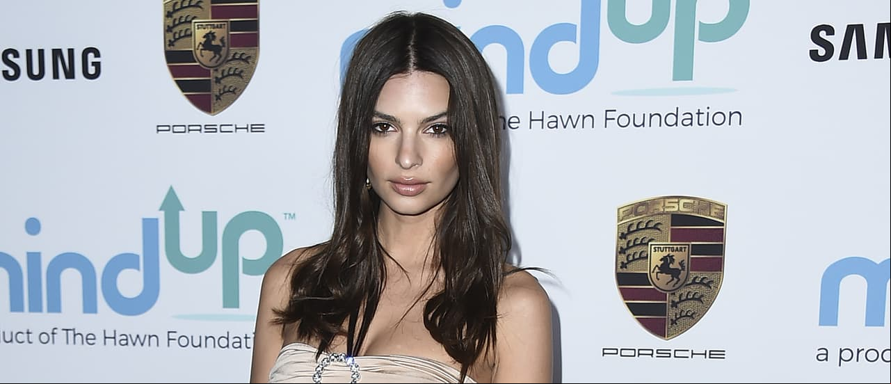 Emily Ratajkowski anuncia en redes que ya se casó