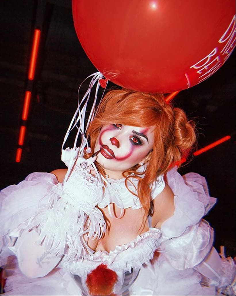 Demi Lovato se inspiró en ‘Pennywise’ para su disfraz.