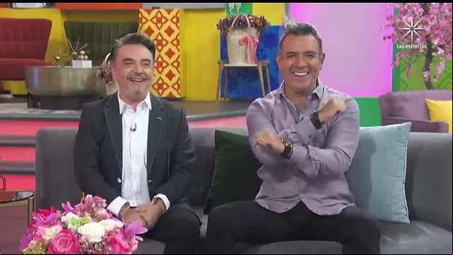 Héctor Sandarti rompe el silencio y asegura que “es difícil trabajar” con el elenco de ‘Tic tac toc’