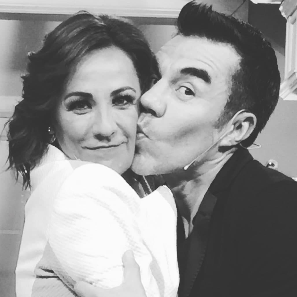 Cada que son cuestionados sobre si existe la posibilidad de que formen pareja, los comediantes hacen gala de su sentido del humor para darle vuelta al tema, siempre resaltando la gran amistad que han forjado.