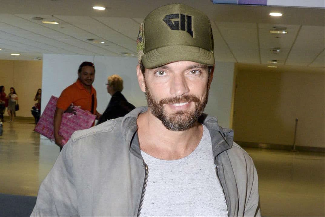 Julián Gil explica por qué plantó a Matías en Centro de Convivencia