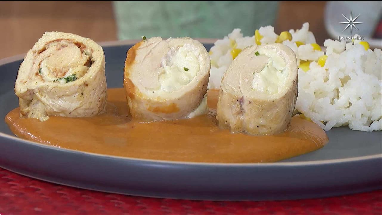 Receta original: Pollo relleno de queso con mole de guayaba