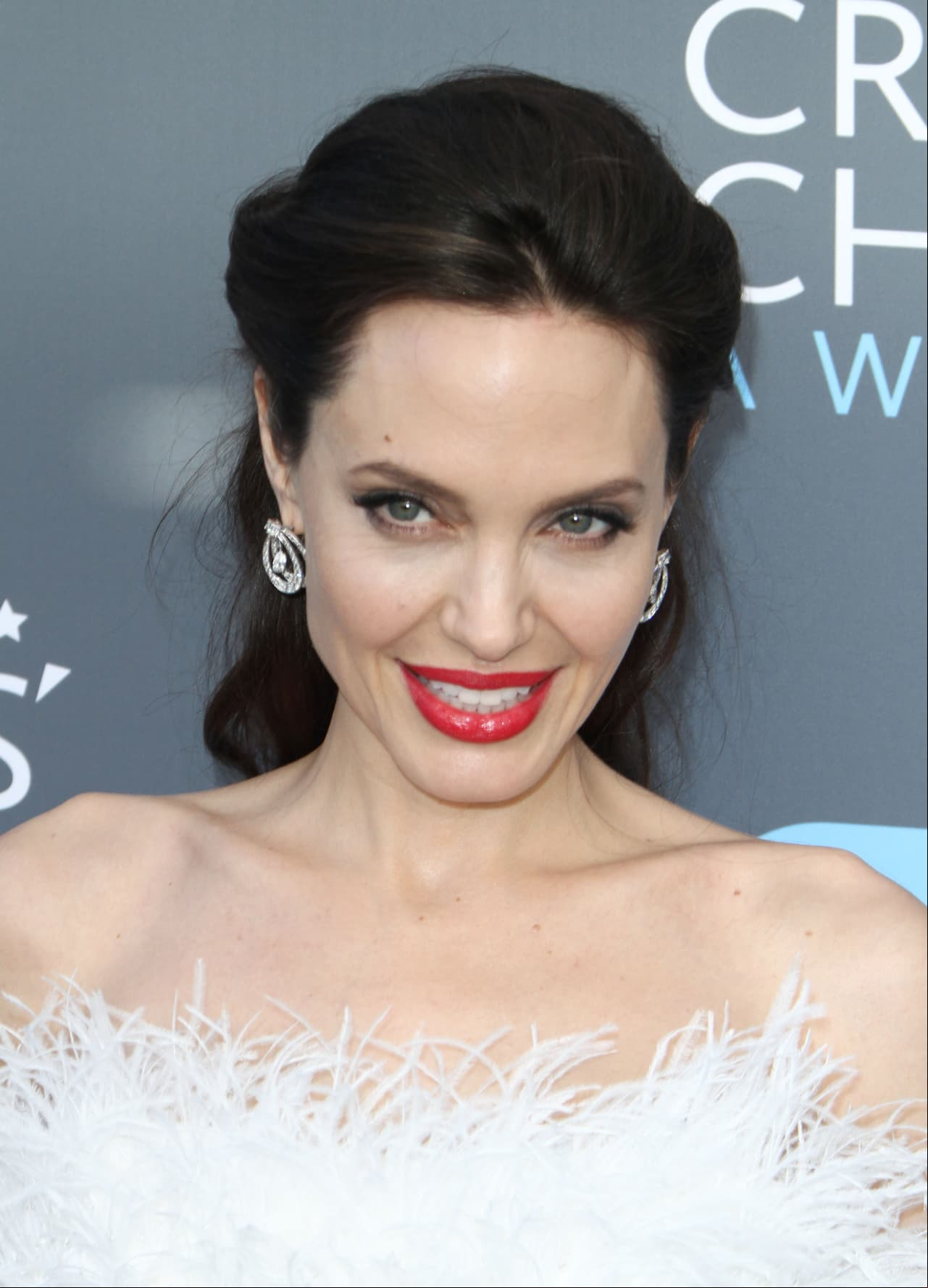 Photo © 2018 NPA/The Grosby Group Los Angeles, January 11, 2018 The 23rd Annual Critics' Choice Awards held at The Barker Hangar in Santa Monica, California on 1/11/18. In this photo: Angelina Jolie