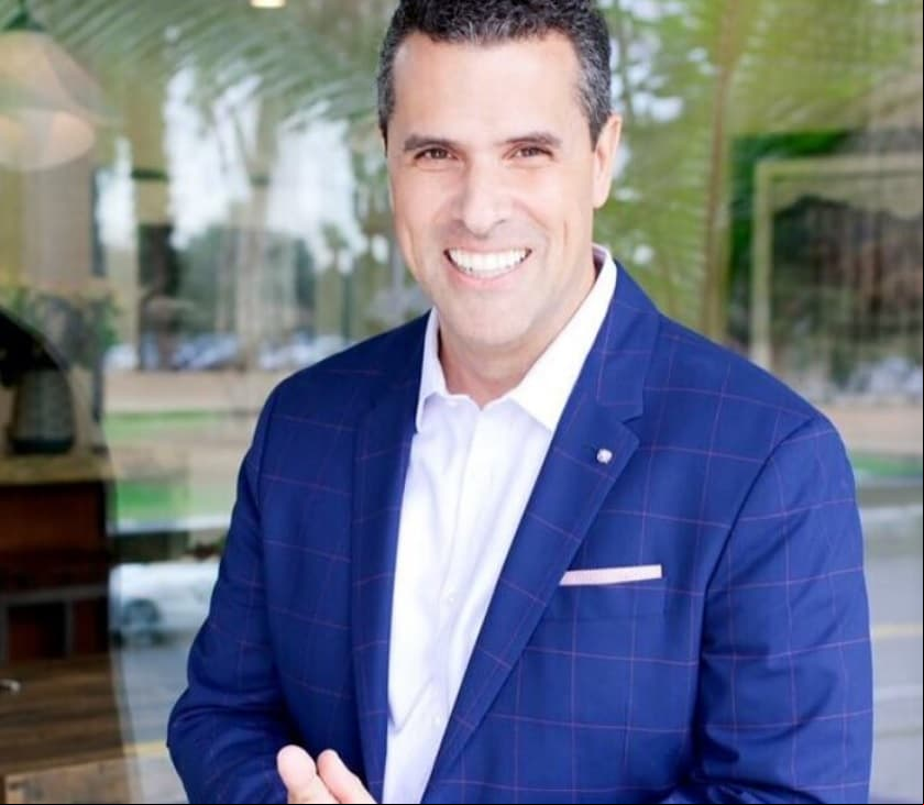 Marco Antonio Regil habla acerca de sus preferencias sexuales y vida amorosa