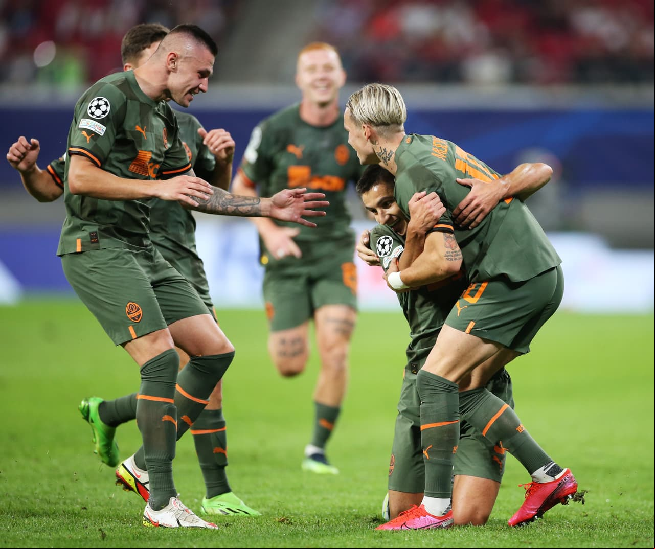 Shakhtar Donetsk consiguió una importante victoria como visitante ante el Leipzig, que lucía como favorito.