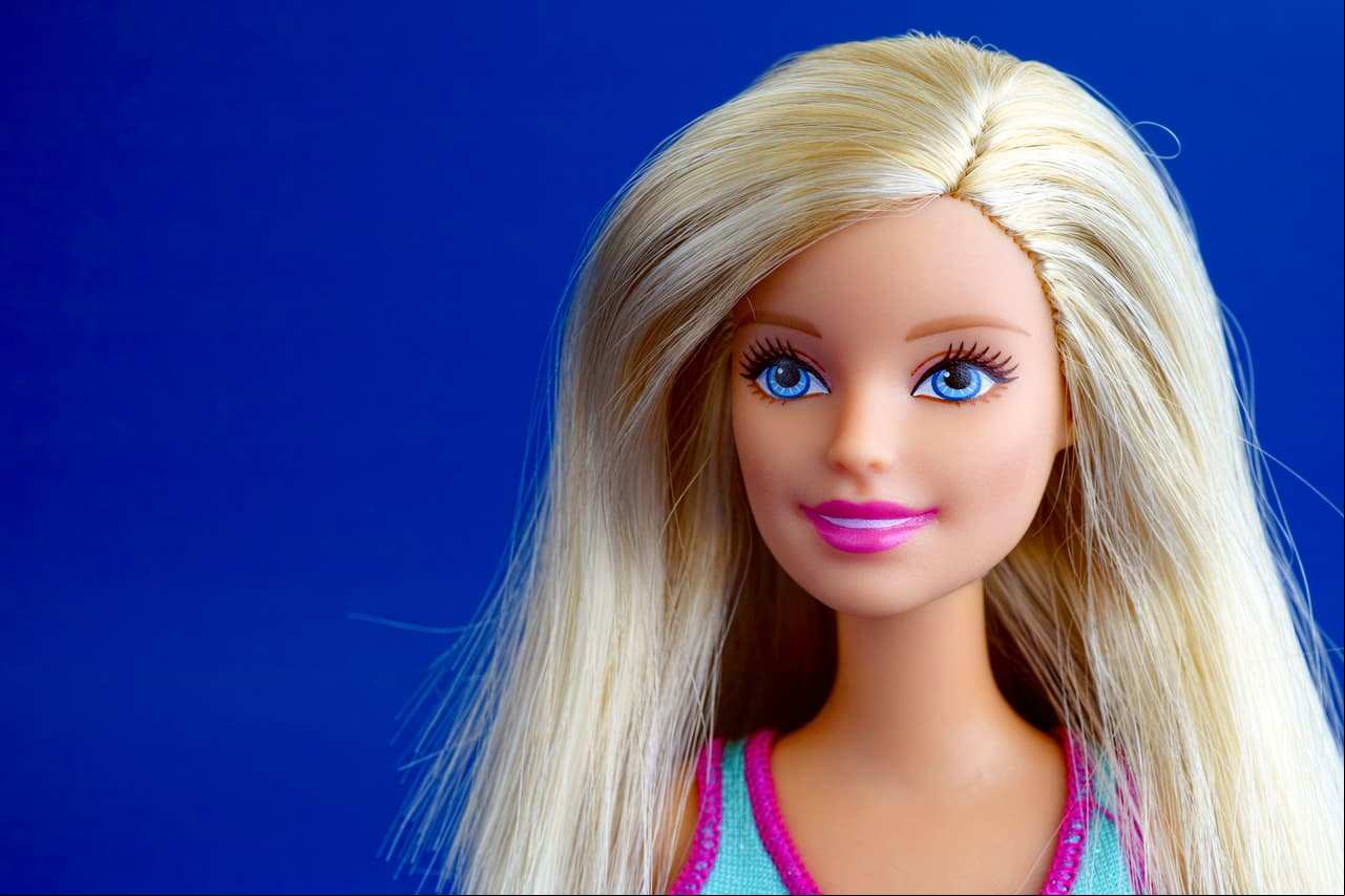 Barbie. Esta muñeca fue y sigue siguendo la favorita de todas las niñas.