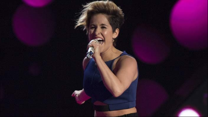 Gaby Albo pone a bailar a Pausini con 'Fama'