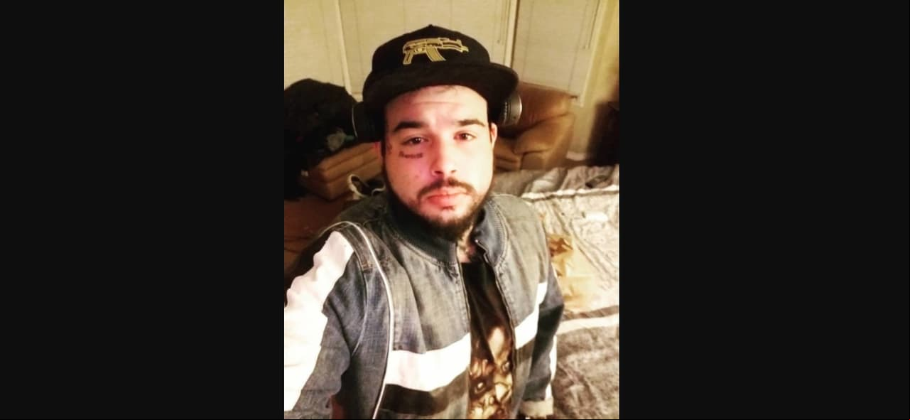 “Está cumpliendo con lo que la ley le dictaminó que cumpliera y en cuanto salga nos morimos de ganas de integrarlo… Si el chavo se está portando bien y ha cumplido con todo, ha tomado la terapia que tenía que tomar, ha estado encerrado más de dos años, se merece una oportunidad; entonces saliendo todo el apoyo”, señaló en La última y nos vamos.