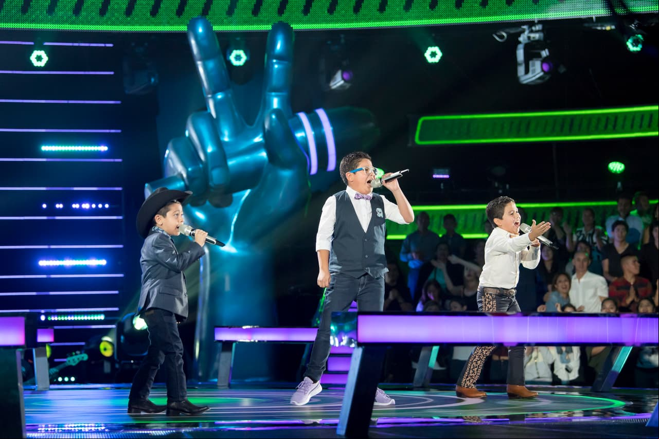 La última batalla estuvo a cargo del Team Rivera y al escenario llegaron Moisés, Andrés y Emilio. Los tres más explosivos, según su coach e interpretaron el éxito de Espinoza Paz, ‘El próximo viernes.