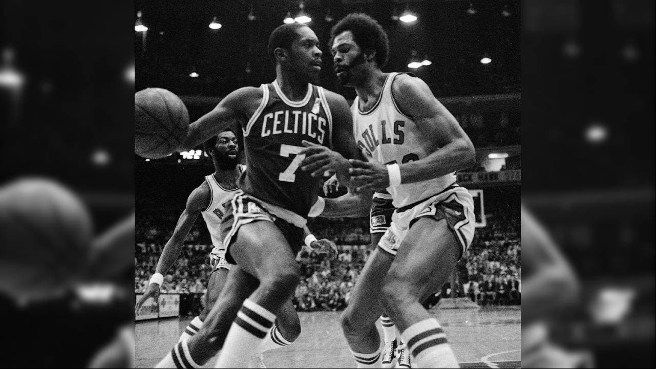 7. Artis Gilmore | Jugó para los Chicago Bulls del 76 al 82. En su tercera temporada promedió casi 24 puntos por partido.
