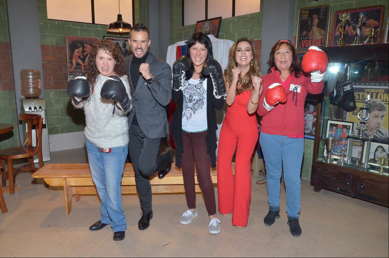 Al final, las ganadoras de nuestra dinámica se tomaron fotos con los protagonistas de esta gran historia.
