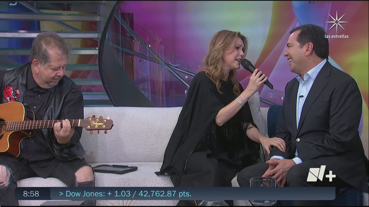 Kika Edgar le canta a Lalo Salazar en vivo; le manda mensaje