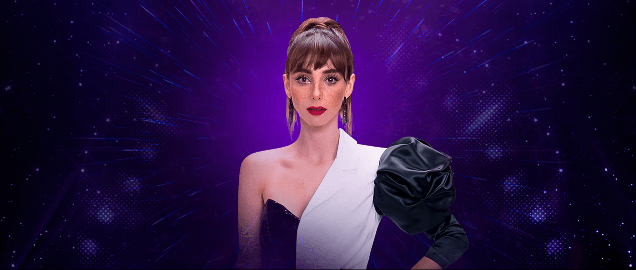 Desde los promocionales la segunda temporada de ¿Quién es la Máscara? Natalia Téllez lució el pelo largo el cual recogió con una colita.