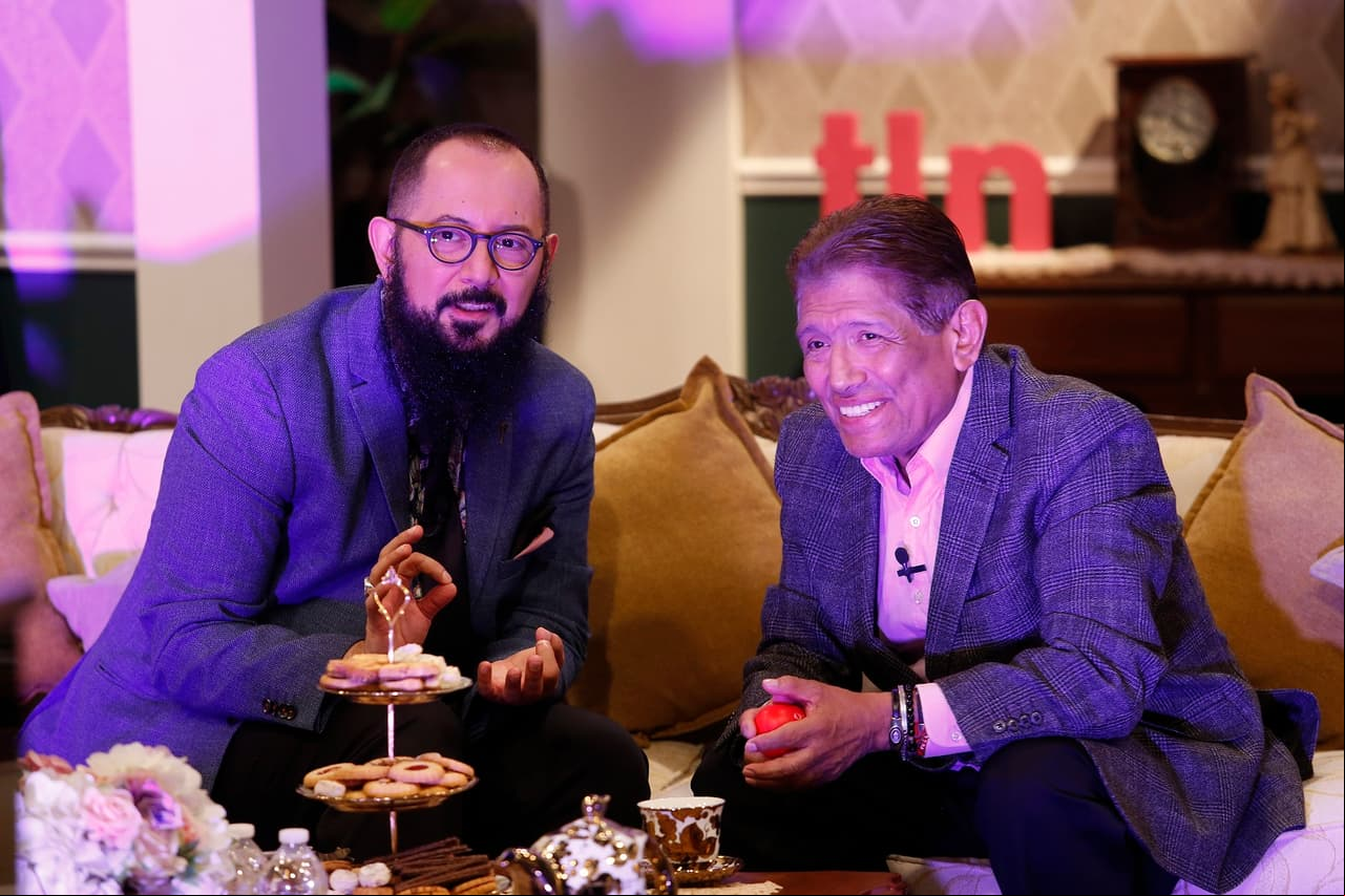 Este sábado 8 de marzo el 'Show de las TLNovelas' tendrá como invitado especial a Juan Osorio, quien hará un recorrido por sus éxitos en la televisión, el programa se transmitirá a las 8:00 de la noche por el canal de paga TLNovelas.