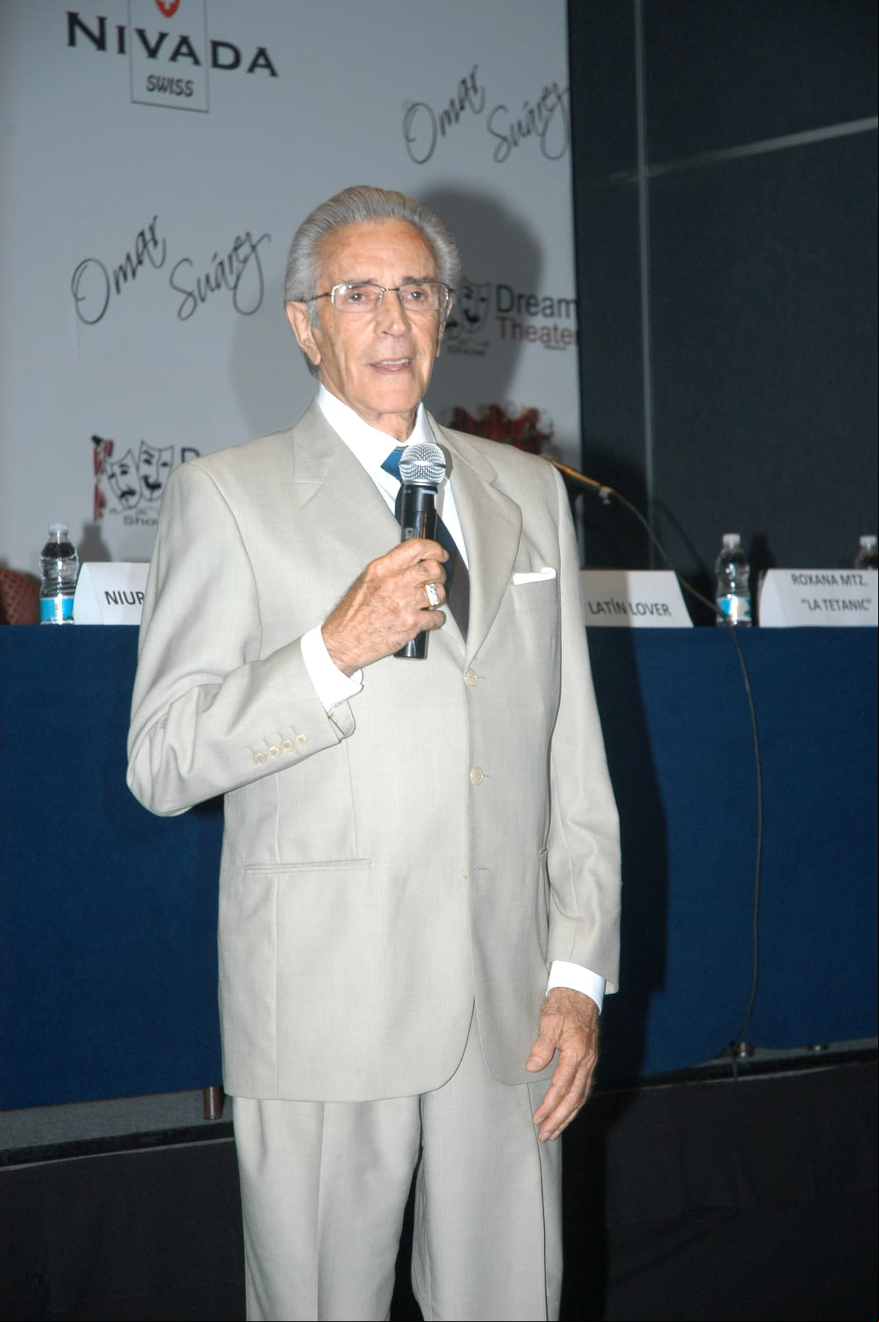 Julio Alemán, actor que dio vida a un juez en ‘Nunca te olvidaré’, falleció a los 78 años el 11 de noviembre de 2012 a causa de cáncer de pulmón.
