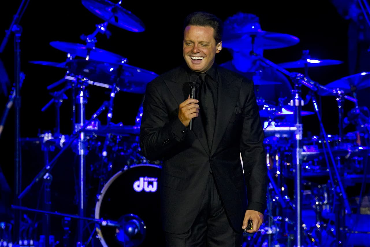 Tío de Luis Miguel contradice la bioserie del cantante
