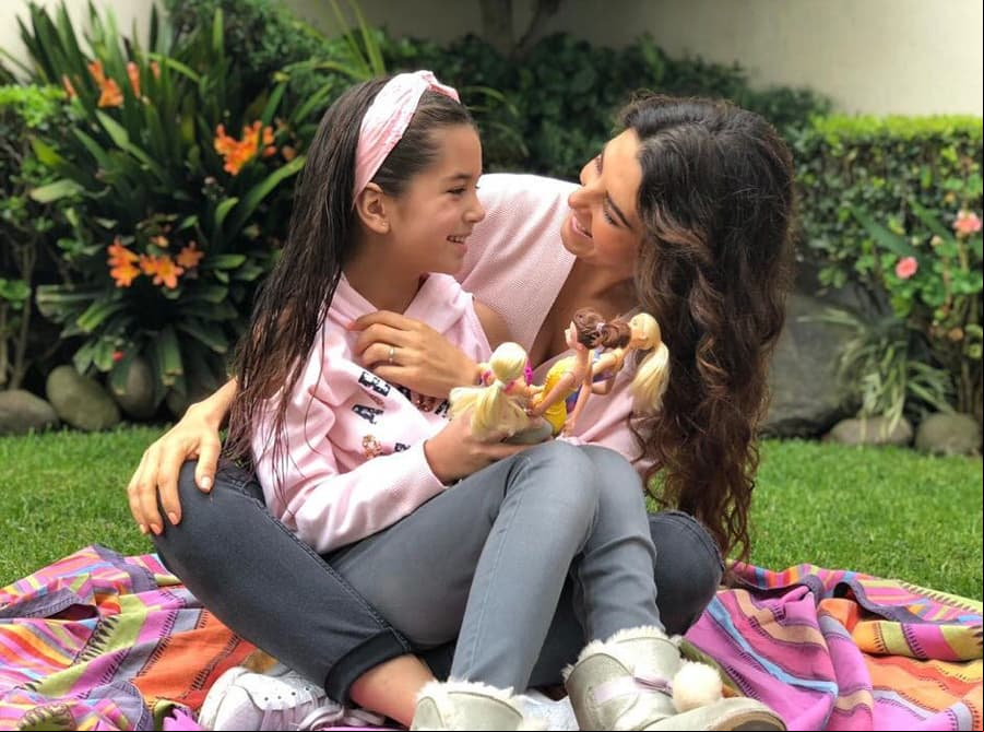 El 18 de julio de 2009, la pareja tuvo a su primera hija, a quien llamaron Julia.
