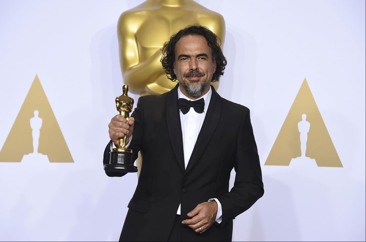 “A mi madre la asaltaron, le pegaron una paliza y le rompieron los dientes. A mi padre lo secuestraron durante seis horas en un camión, le robaron 5 mil pesos”, expresó Alejandro González Iñárritu al periódico The Observer para explicar por qué dejó México.