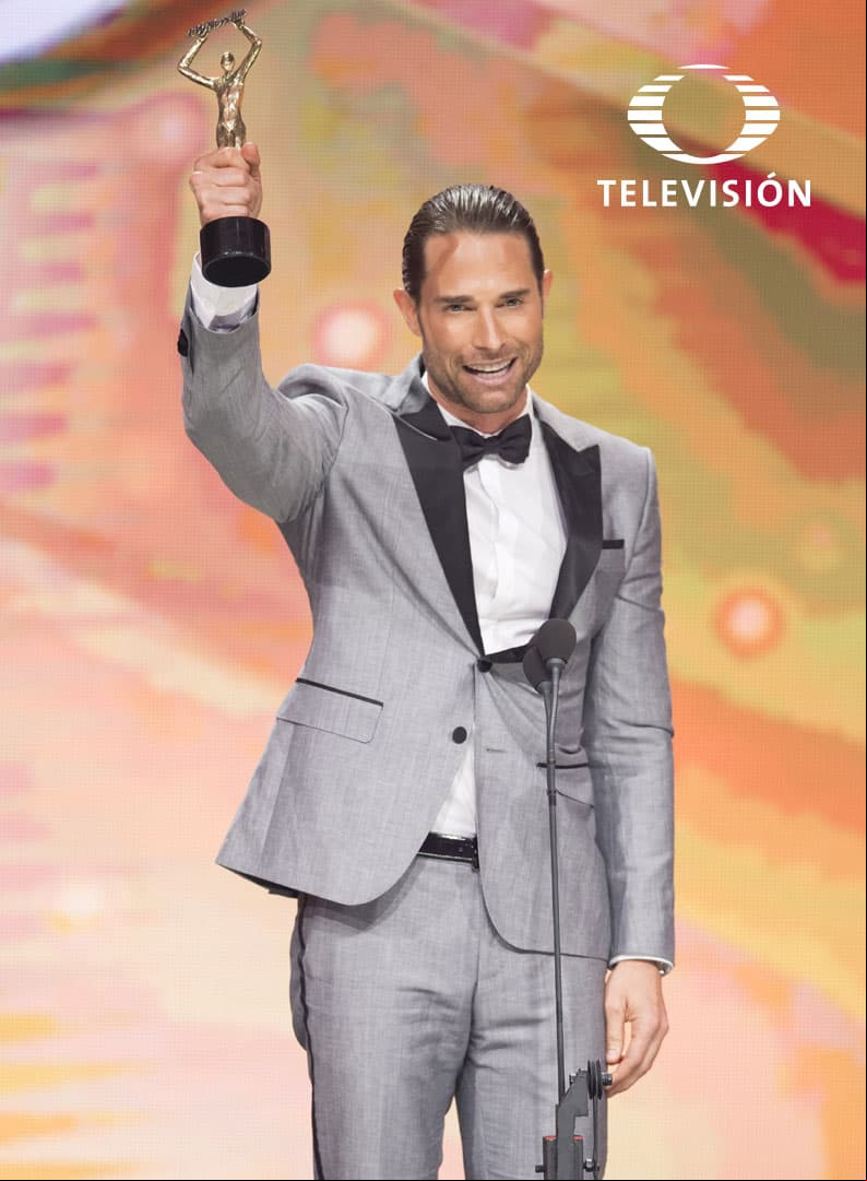 Sebastián Rulli se coronó a mejor actor protagónico.