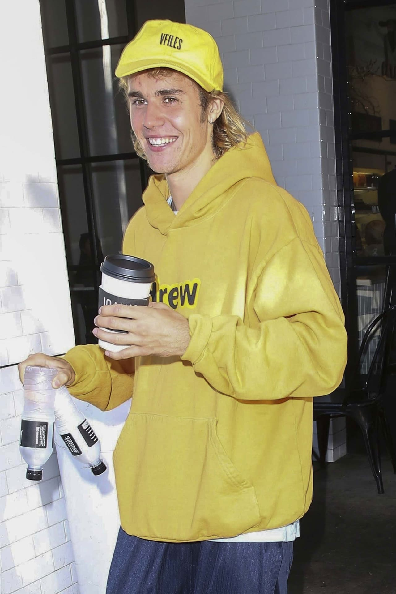 Justin Bieber sorprende con cambio de look