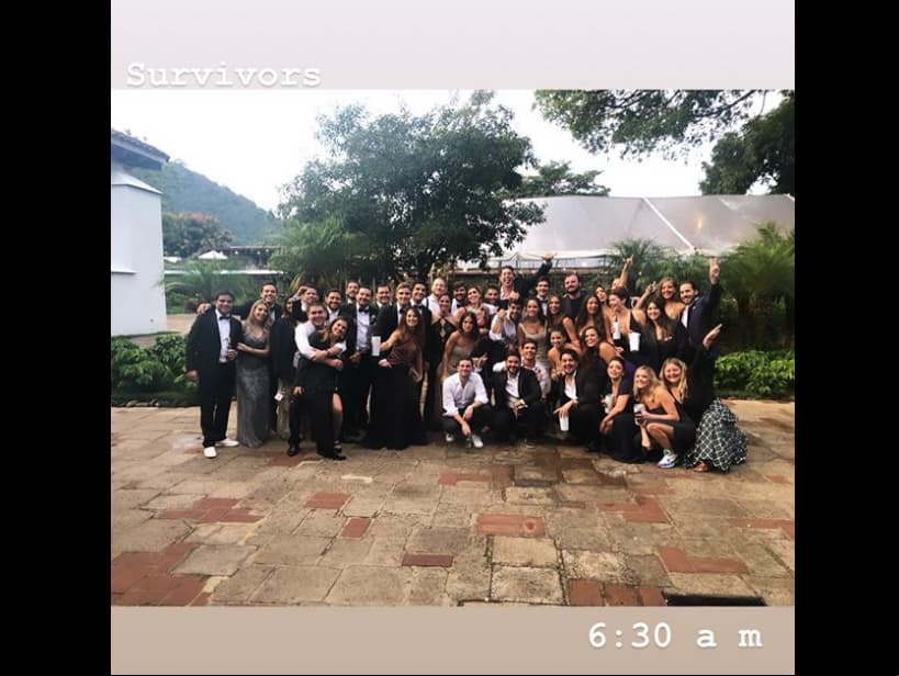 La actriz de la serie ‘Good Omens’ compartió en sus historias de Instagram que la fiesta duró hasta las 6:30 a.m. del día siguiente, además de que contó con el apoyo de las mujeres más cercanas de su vida.