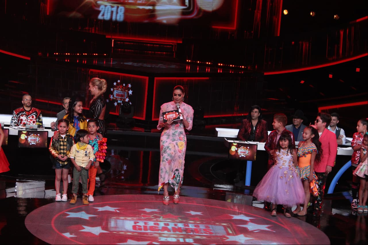 Al final del programa, Galilea anunció a los dos escuadrones sentenciados para salir del programa: Los Dinamitas y Los Peque Estrellas.