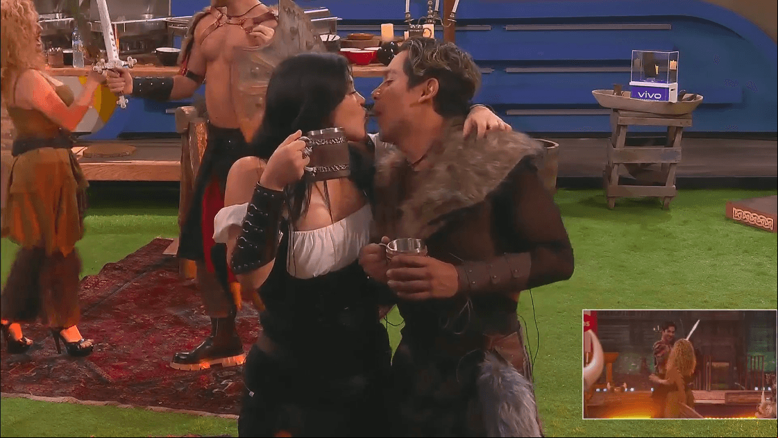 Beso de Gomita y Ricardo