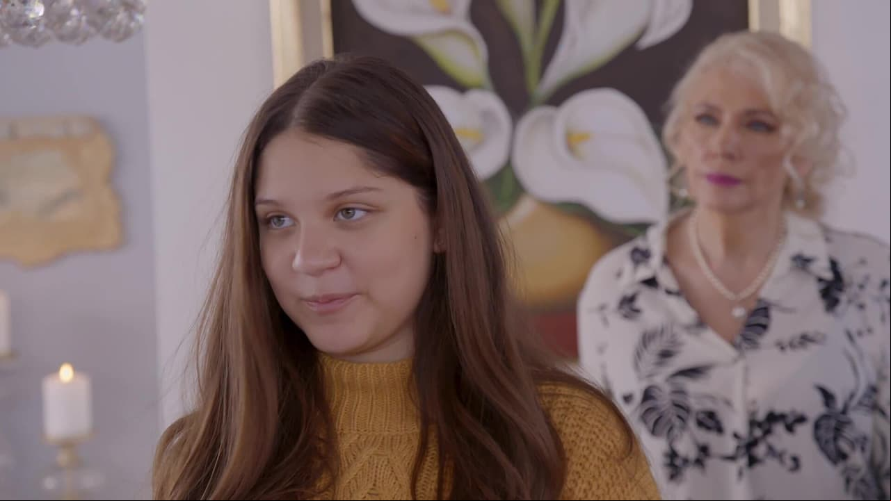La Rosa de Guadalupe: Olivia rechaza a la prometida de su papá y la llama “intrusa”