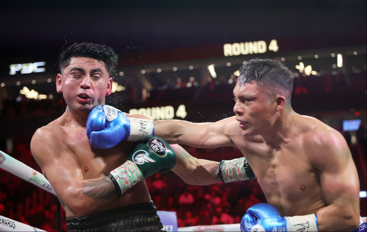 Pitbull Cruz derrota a 'Tashiro' Fierro por decisión unánime en Las Vegas