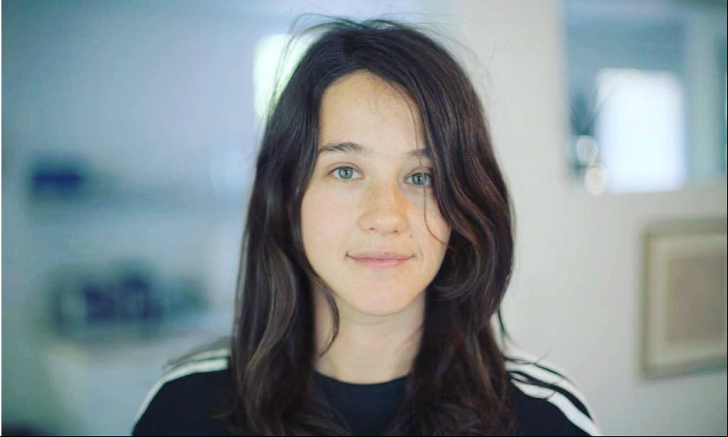 Ximena Sariñana presenta a su hija con tierna imagen